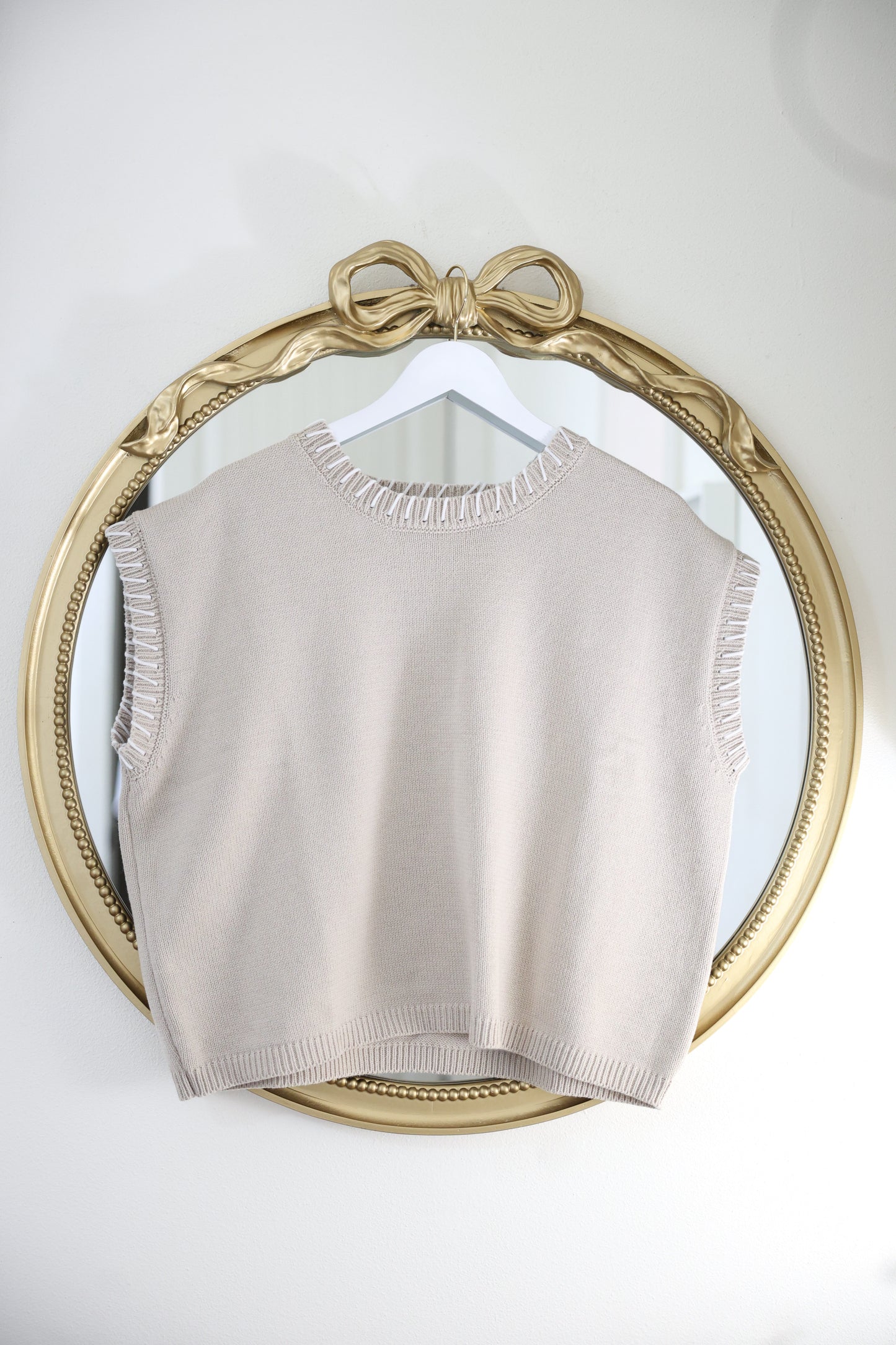 Tan Trim Short Sleeve Sweater