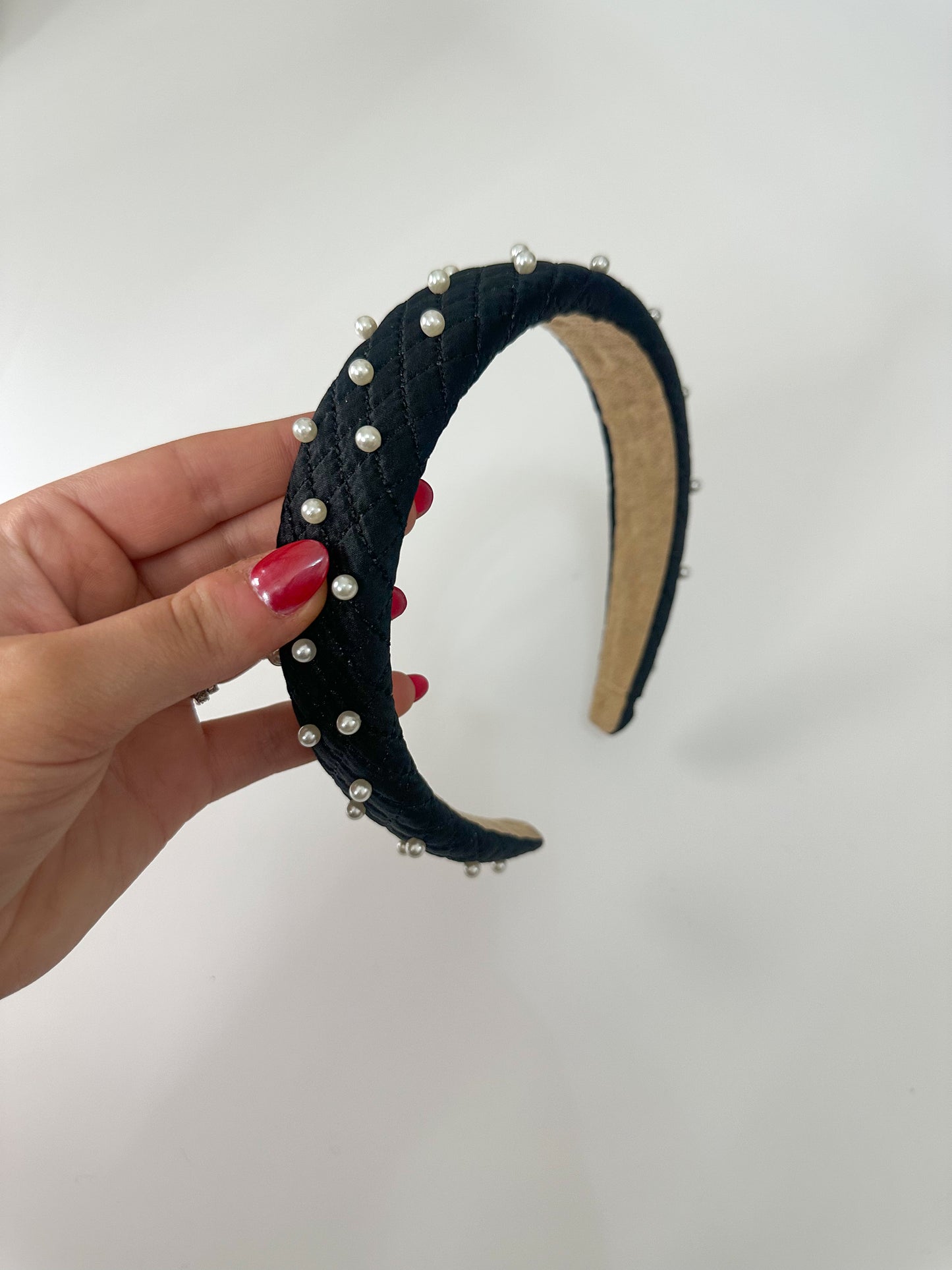 Quilted Elegance Pearl Headband- Black