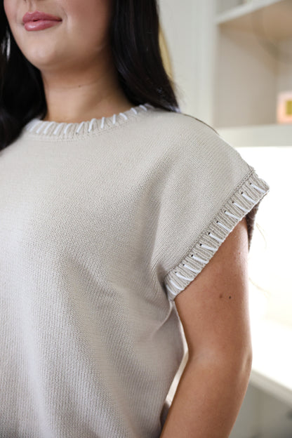 Tan Trim Short Sleeve Sweater