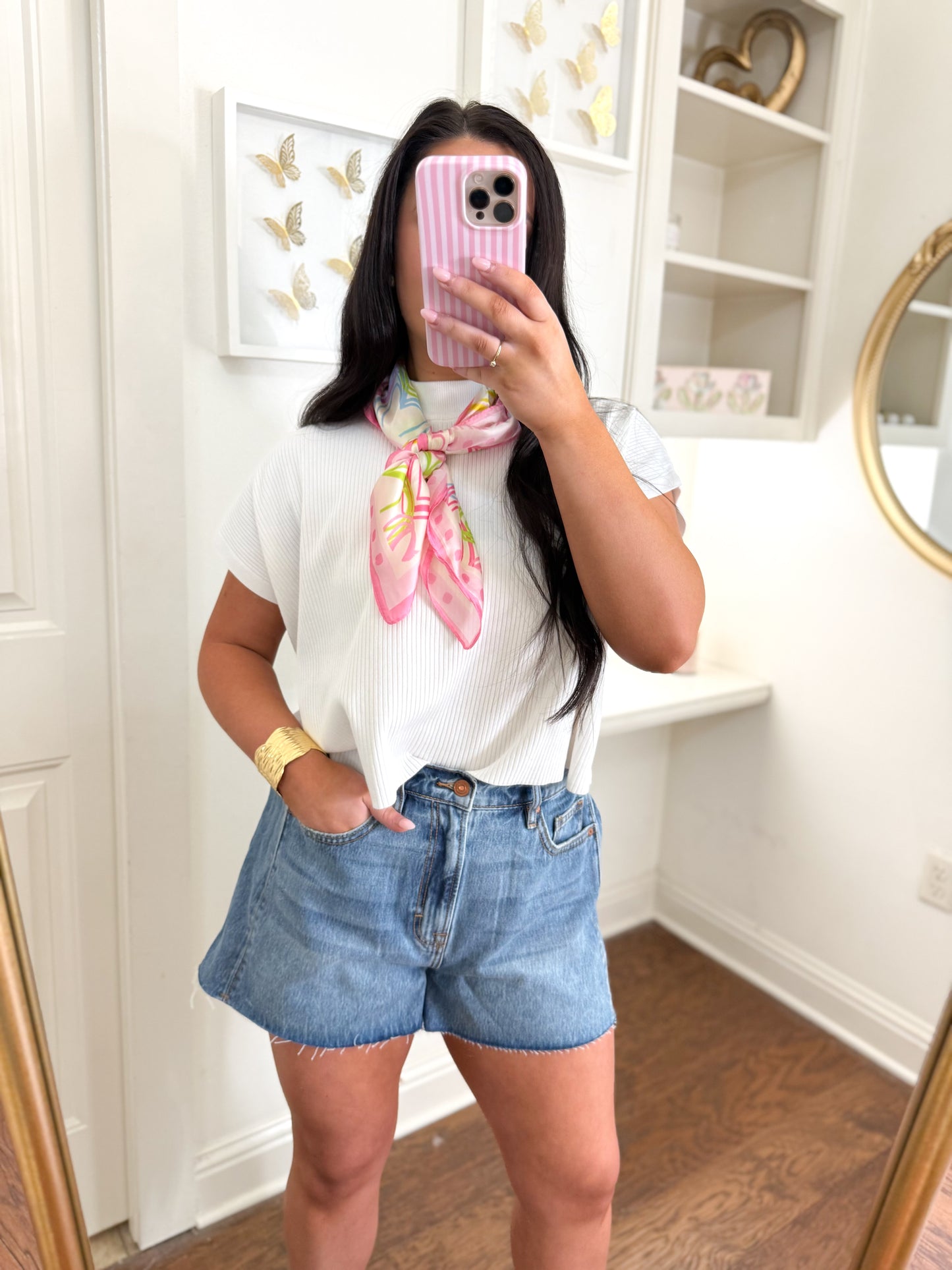 Medium Wash Denim Shorts 3"