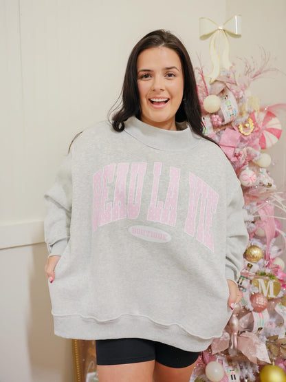 BEAU LA VIE - MOCK NECK SWEATSHIRT