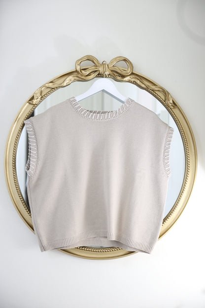Tan Trim Short Sleeve Sweater